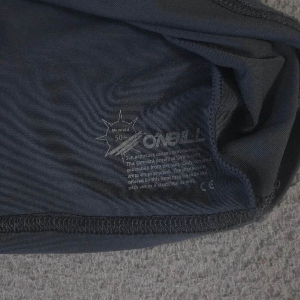 O'Neill Shirt Mens Medium Grey Rash Guard Basic Skin UPF 50+ Sun Protection Logo